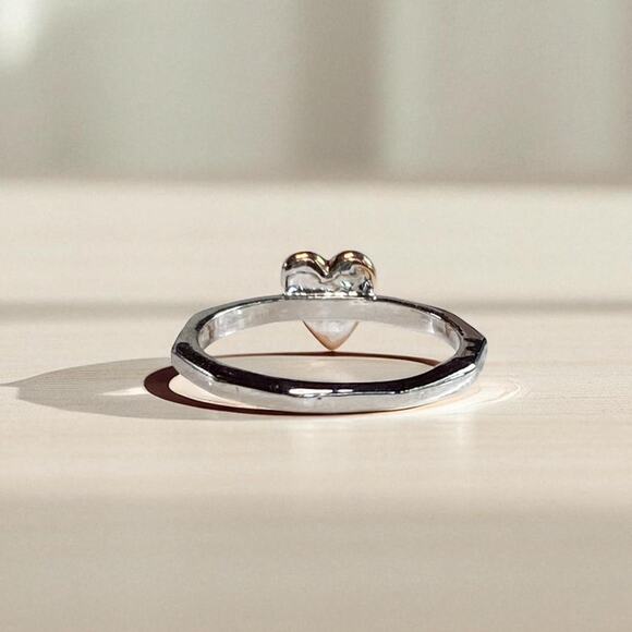 Minimalist Rose Gold/ Silver Heart Ring Size 5.5 - Picture 4 of 8